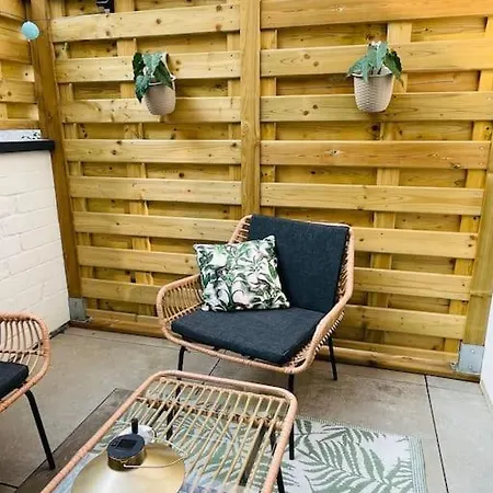 Chic, Luxe Loftstijl In Apartament